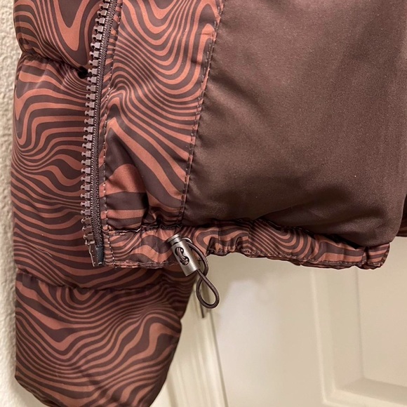 Brown H&M Puffer Jacket - Picture 4 of 4